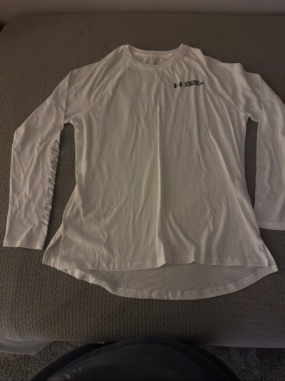 Under Armour White Long Sleeve women’s Performance Tee